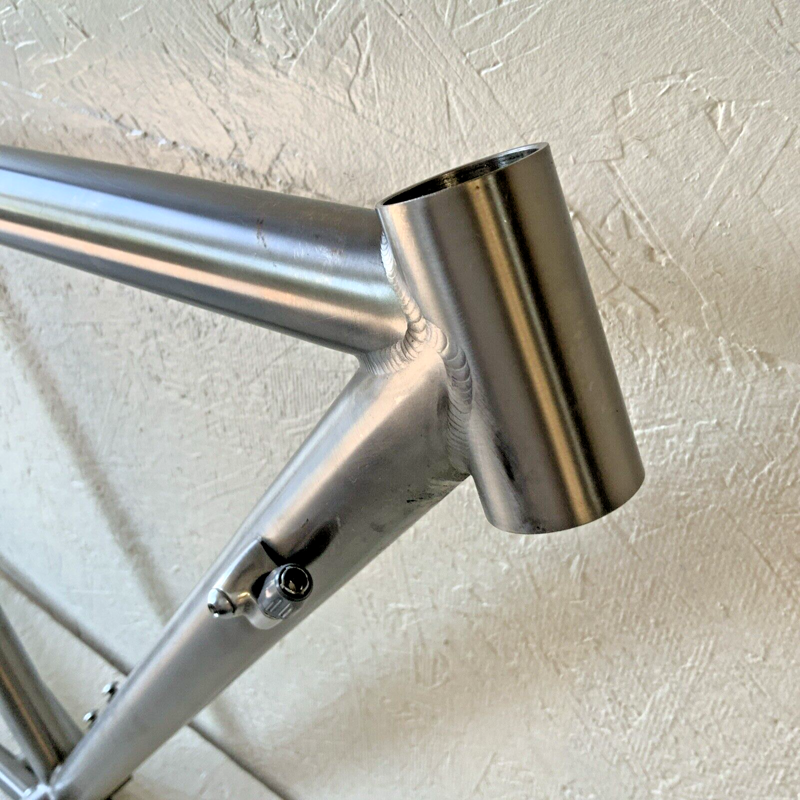 MERLIN TITANIUM FRAME X-SMALL FITS 700C / ONE-INCH 1.6 KGS