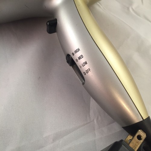 Wahl Complement Ionic Multi-Barrel Hair Dryer System - Works