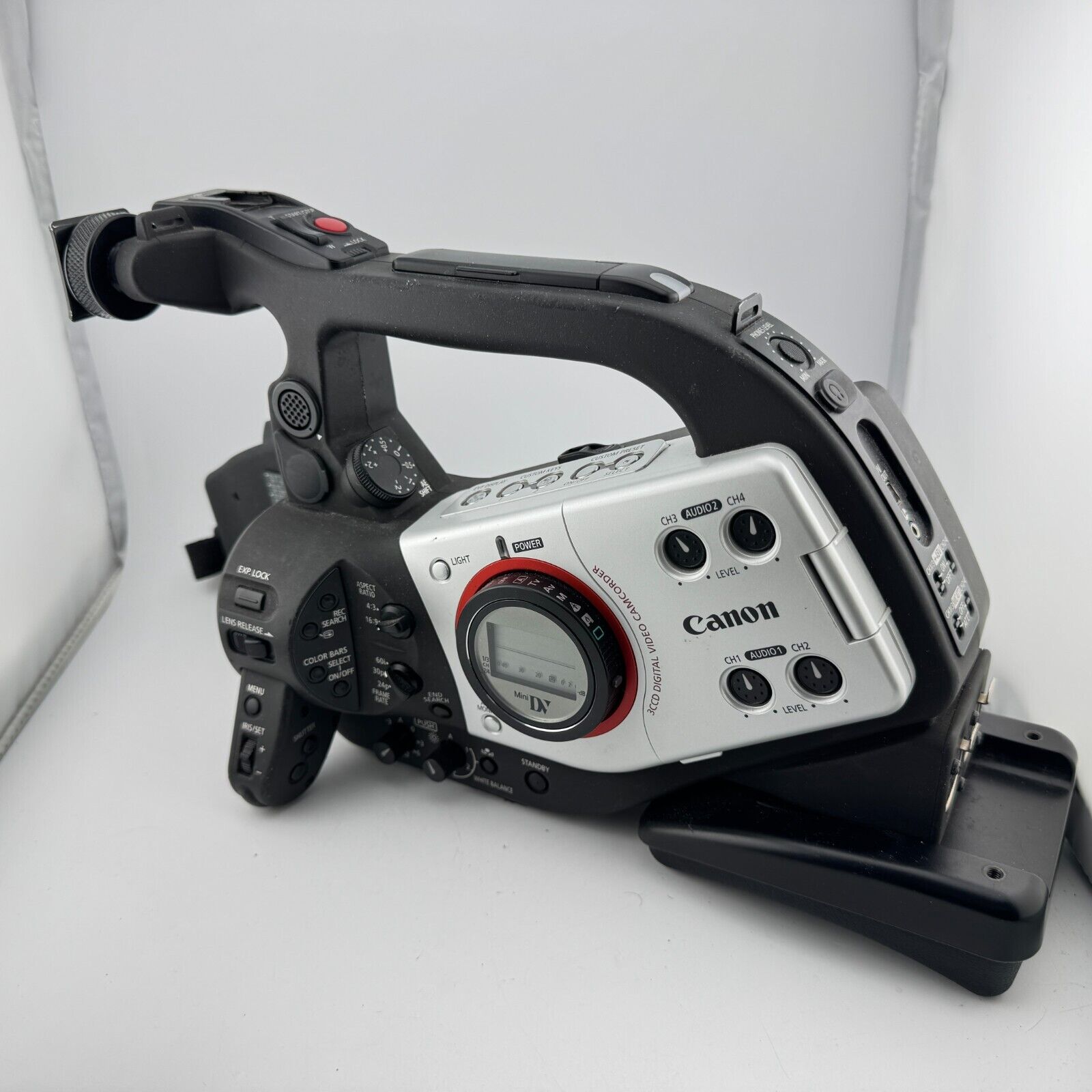 Canon XL2 MiniDV Camcorder - NON WORKING - For Parts or Repair Canon XL2 MiniDV Camcorder - NON WORKING - For Parts or Repair
