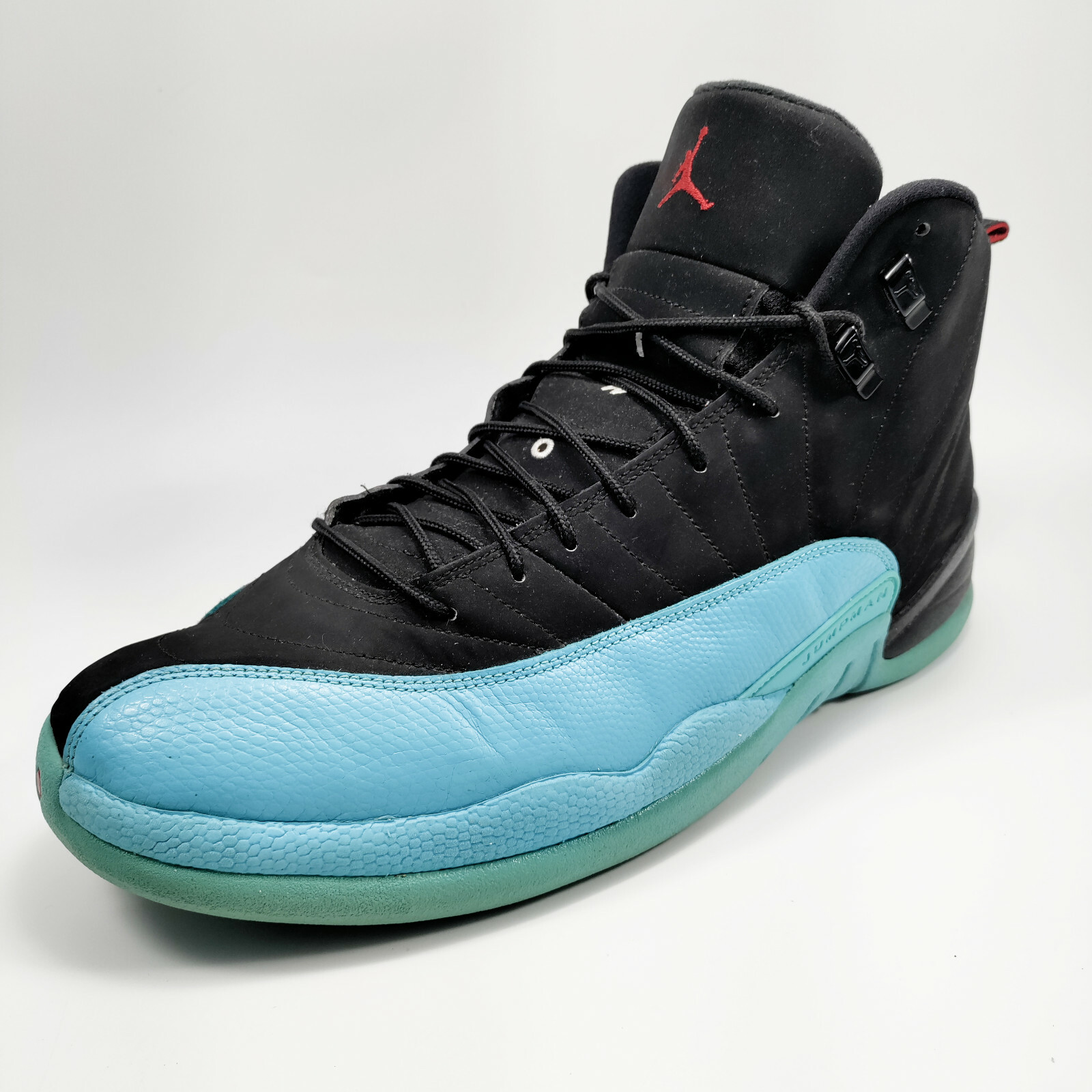 white foamposites with red roses