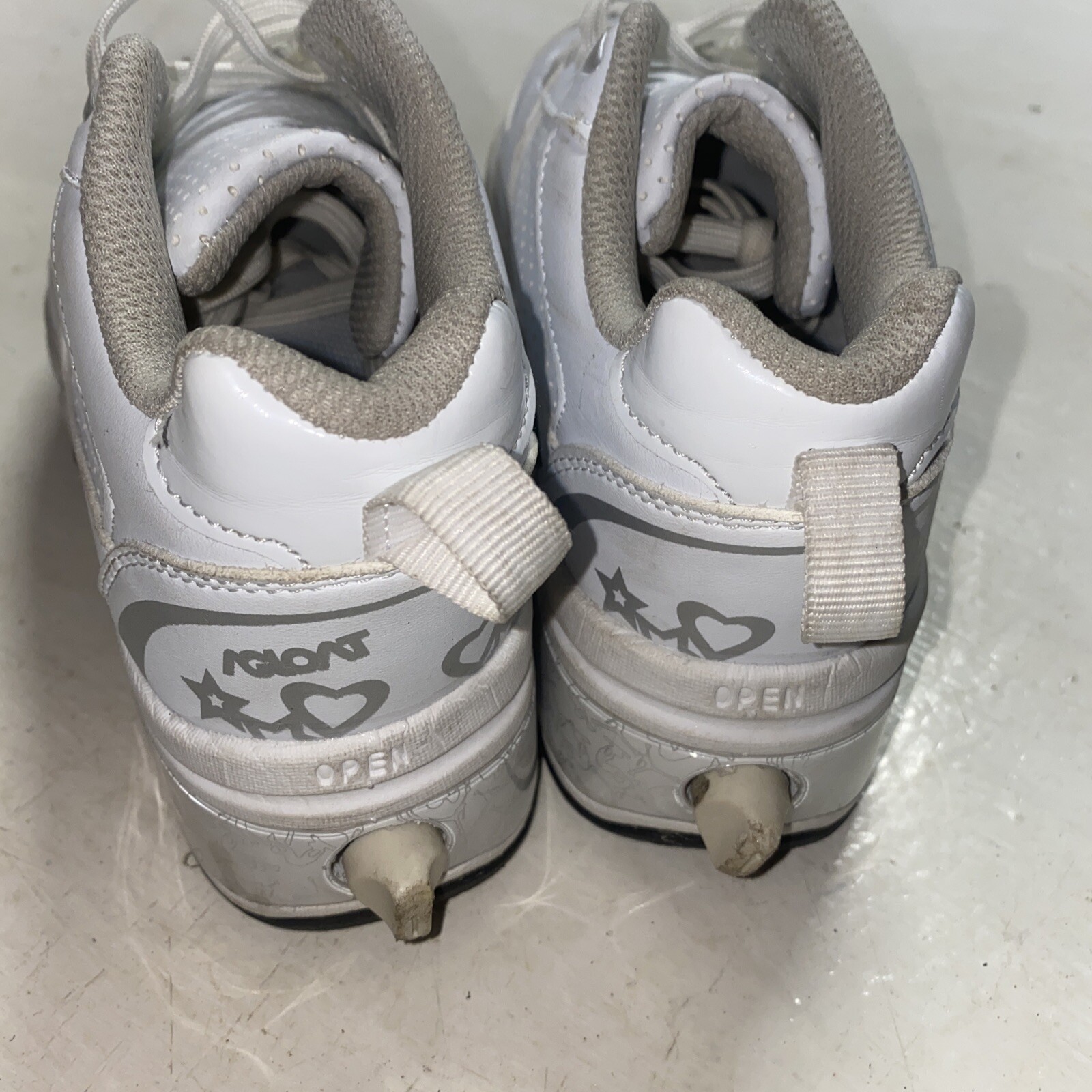 Agloat Retractable Roller Shoes White 