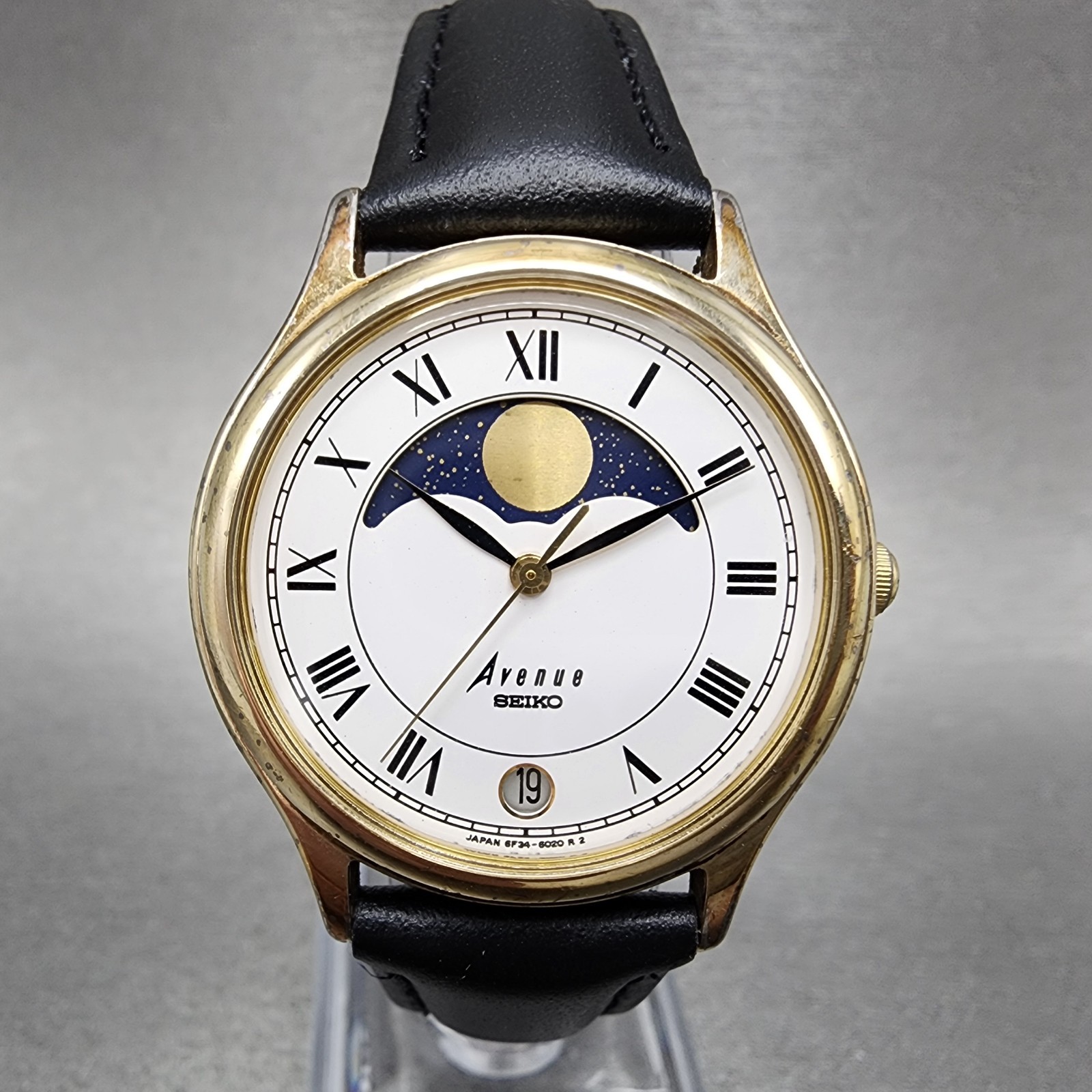 稼働品 SEIKO AVENUE アベニュー ムーンフェイズ　6F34-6010 稼働品 SEIKO AVENUE アベニュー ムーンフェイズ 6F34-6010 傷や