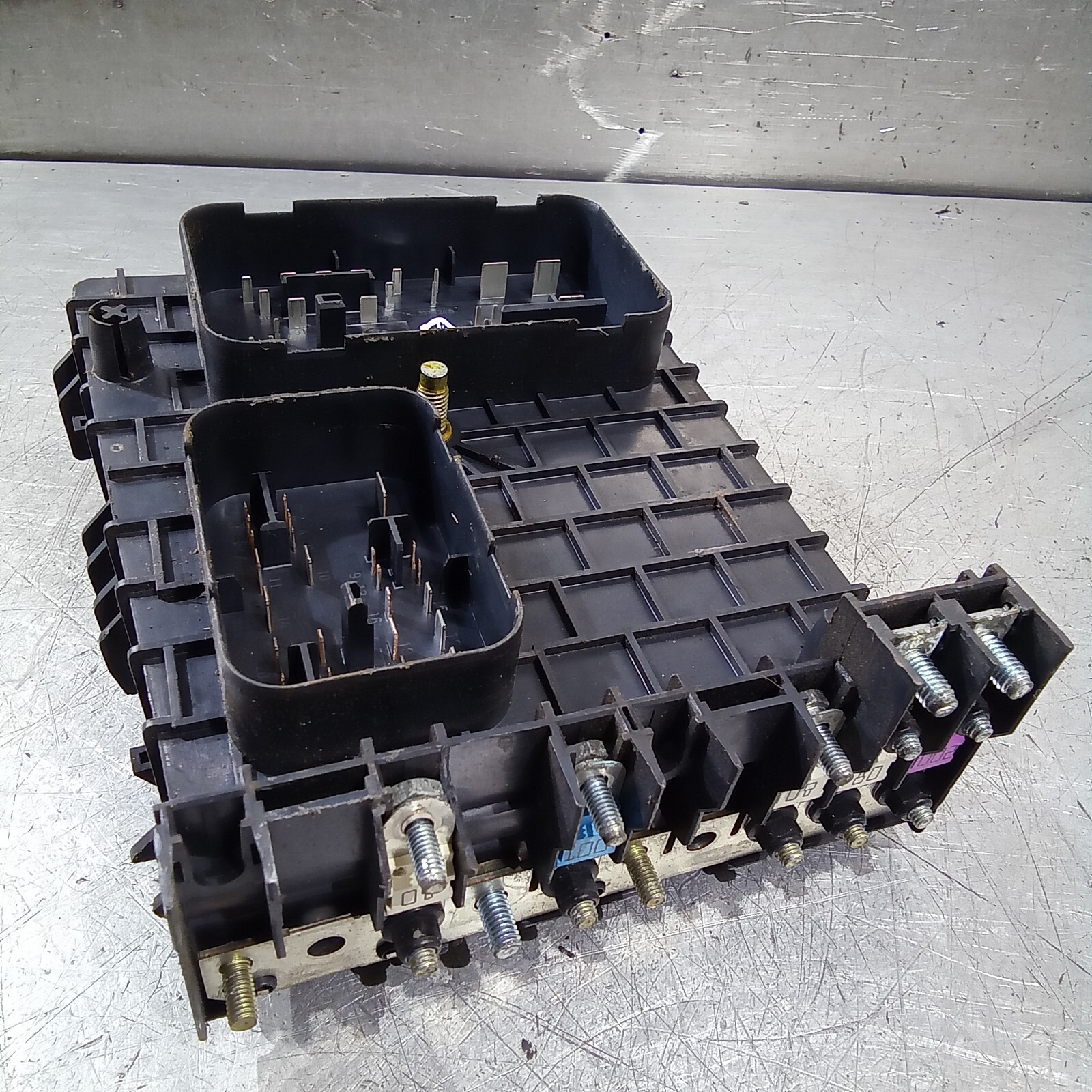 Volkswagen Golf Mk5 TDi 2004-2009 Engine Bay Fusebox BCM Module 1K0937124D