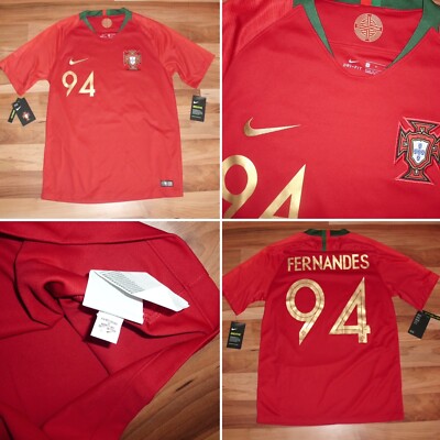 NWT Nike 2018/19 World Cup Portugal Home FERNANDES #94 Jersey 893877 687 M RARE