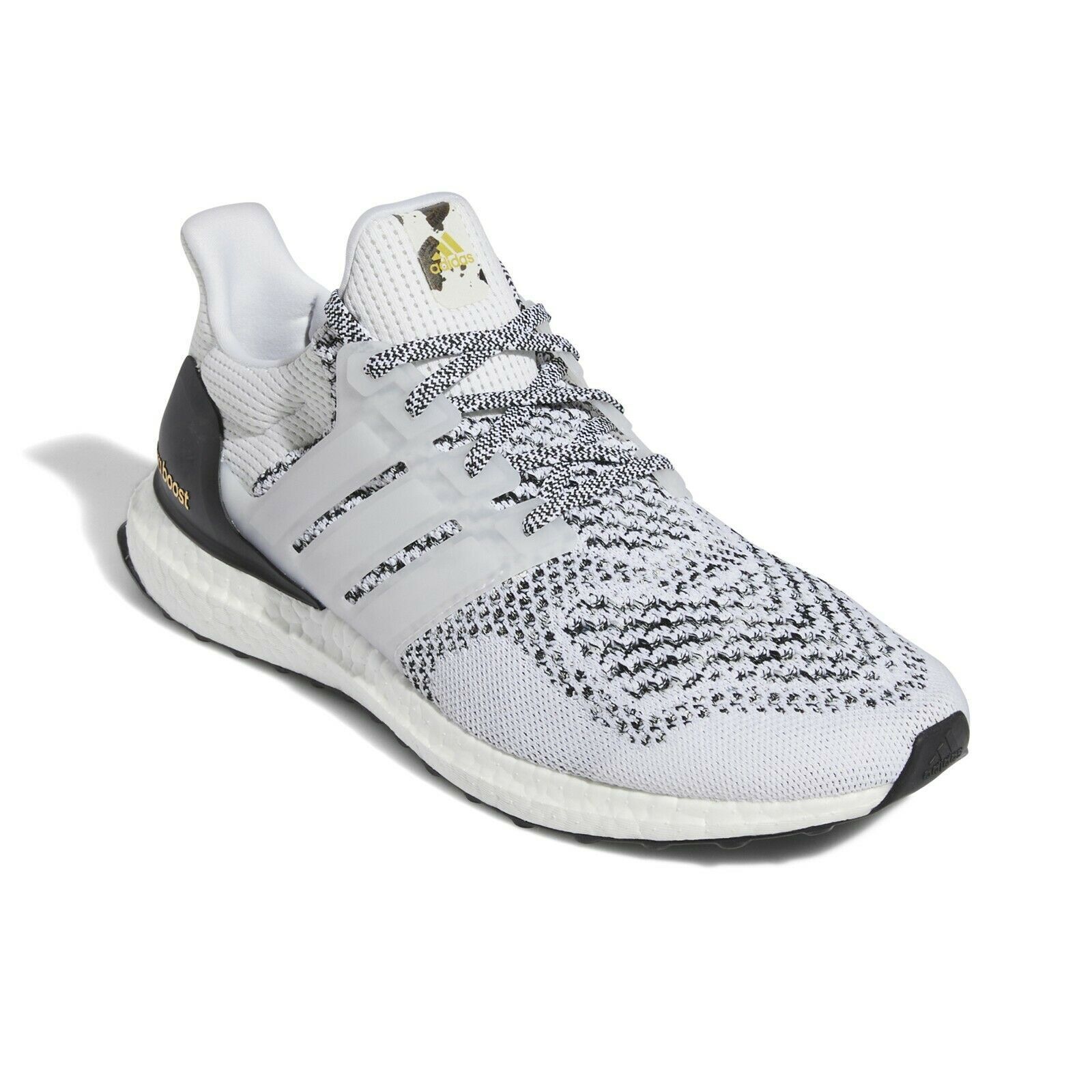 NEW ADIDAS ULTRABOOST 1.0 DNA WHITE BLACK RUNNING MENS GZ0449 NEW ADIDAS ULTRABOOST 1.0 DNA WHITE BLACK RUNNING MENS GZ0449