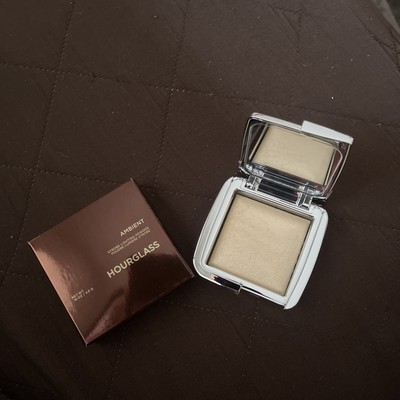 Hourglass Ambient Strobe Lighting Powder .16oz. Full Size Brilliant Strobe Light