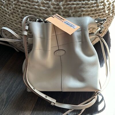 【関税込み】Tod's small bucket bag in smooth leather $_1.JPG?set_id=2