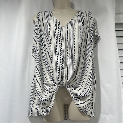 Studio B by Bobeau  Shoulder Twist Front Size medium