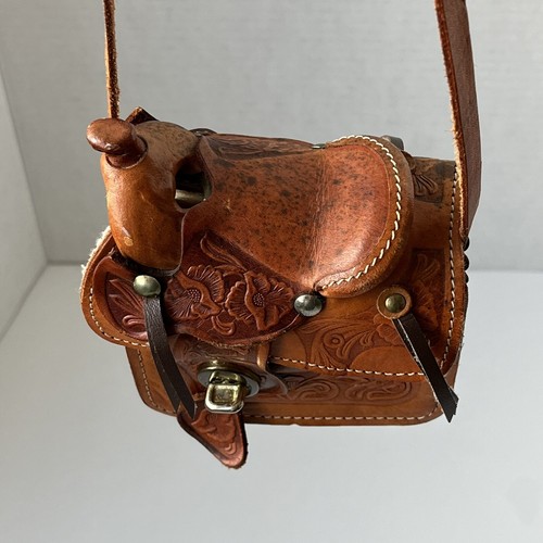 バッグ Vintage Western Saddle Designed Bag Leather Western Handmade saddle bag Vintage Saddle Bag for