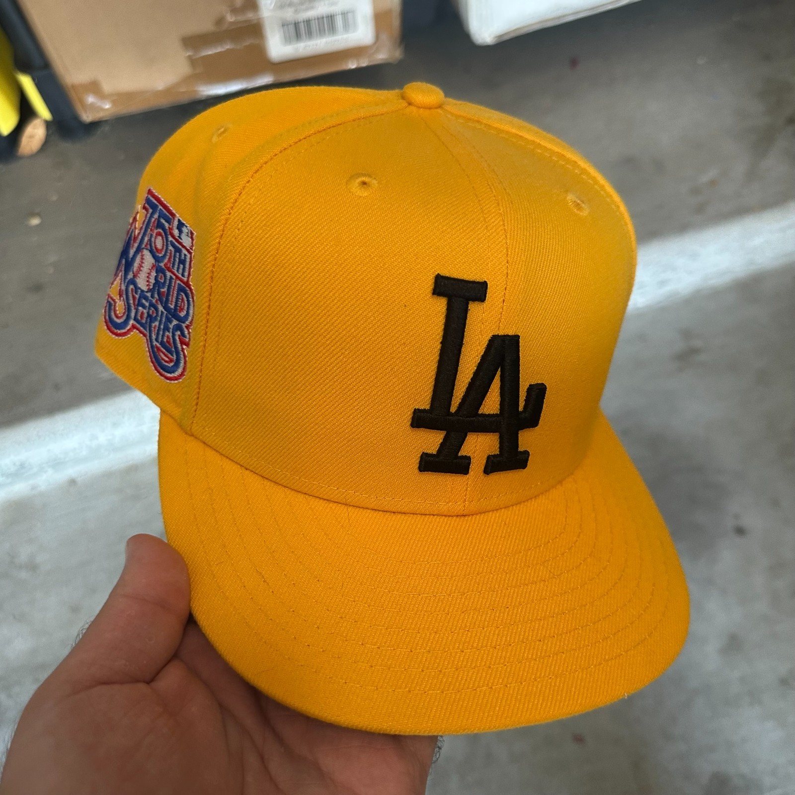 Size 7 3/8 New Era 75th World Series LA Dodgers Fitted Hat