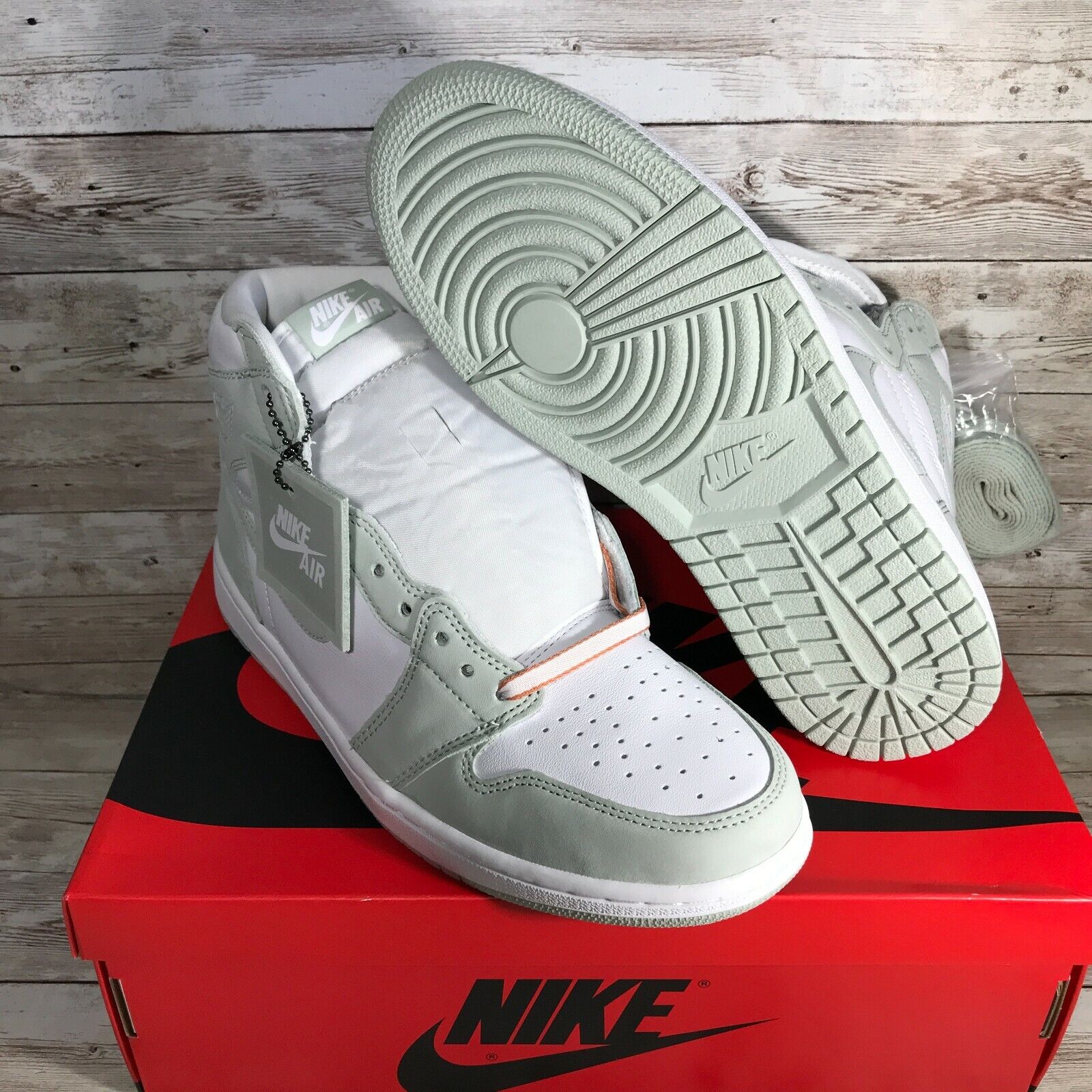 New Nike Air Jordan 1 Retro High OG Seafoam Women's Size 12 New Nike Air Jordan 1 Retro High OG Seafoam Women's Size 12