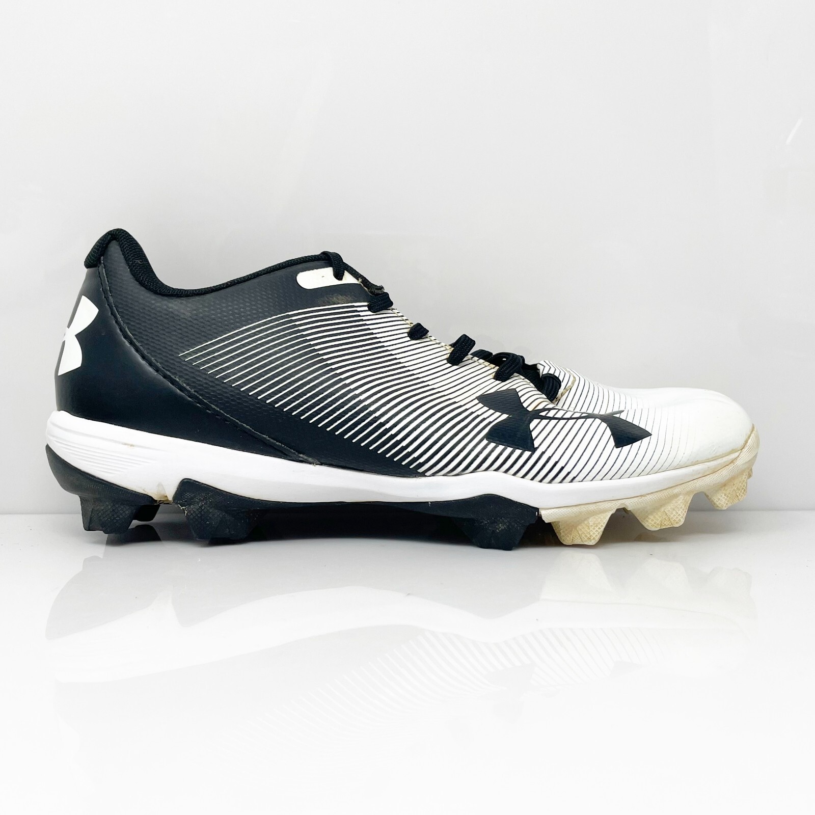

Белые бейсбольные бутсы Under Armour Boys Leadoff Low RM 1297316-011 Размер 5.5Y, Белый, Leadoff Low RM