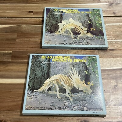 2 IQ Assembling Products Series Wooden Assembling Models Dinosaurs NOS