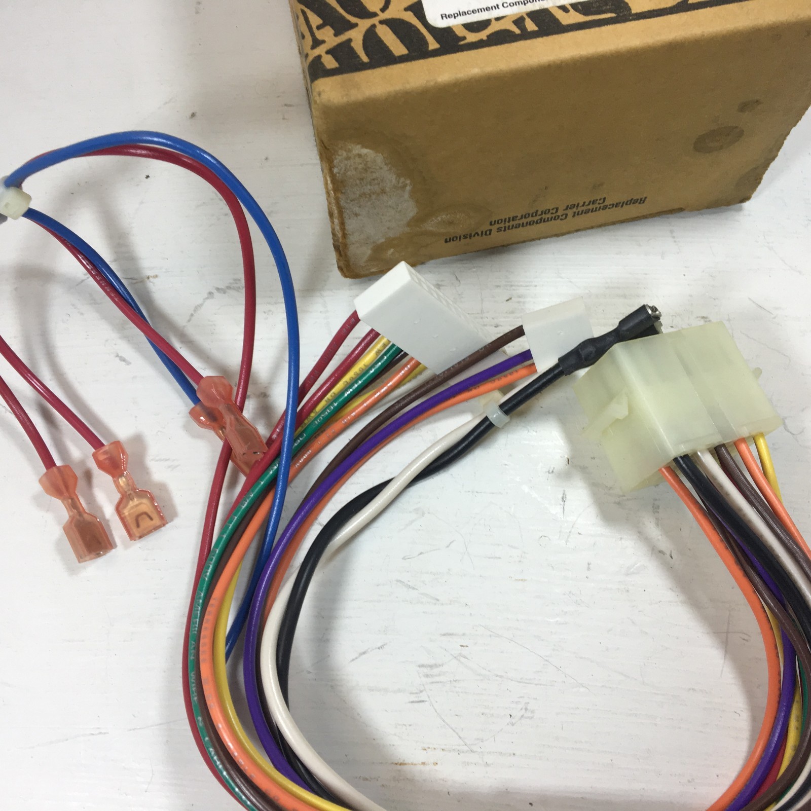 CARRIER, BRYANT, PAYNE FURNACE CONTOL BOARD WIRING HARNESS PN 318843-401 NIB