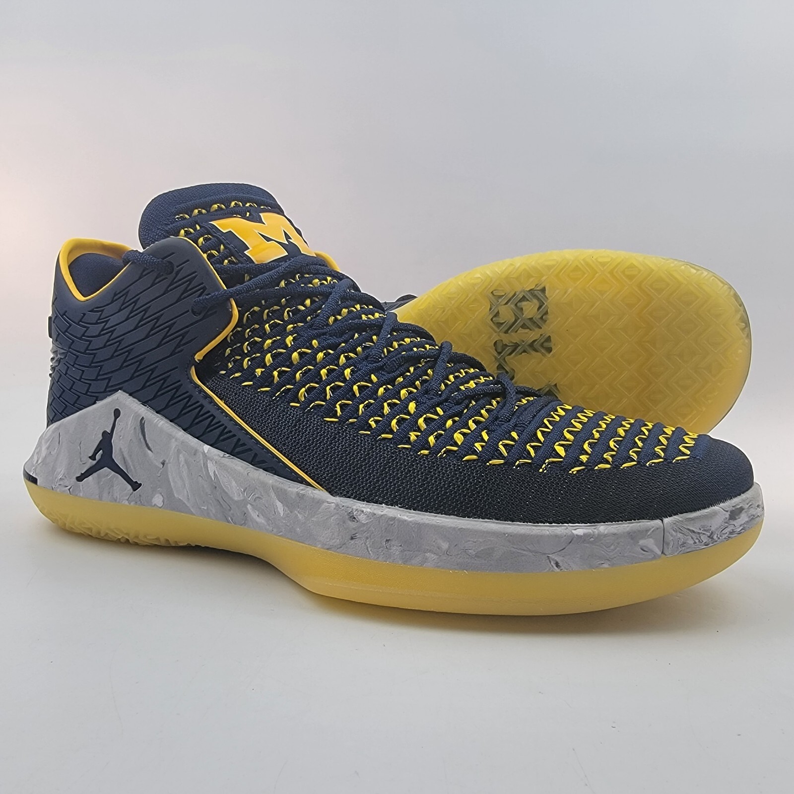 michigan wolverines basketball shoes