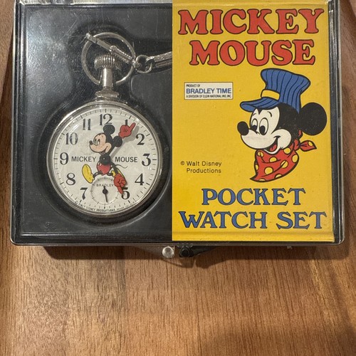 #1261 Mickey Mouse Pocket Watch 限定版 1261 Mickey Mouse Pocket Watch 限定版 - メルカリ