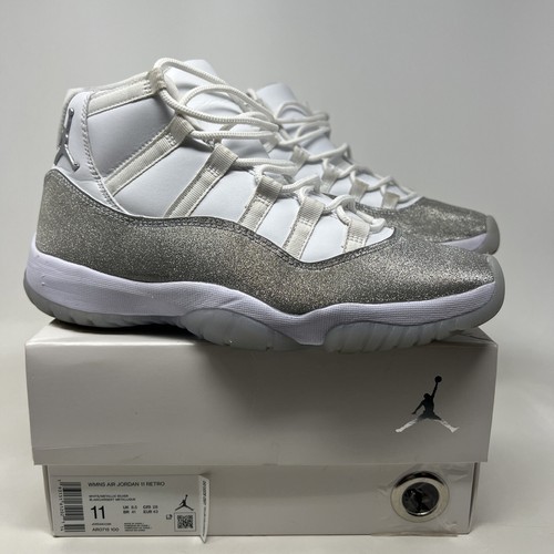 peach colored nike shoes