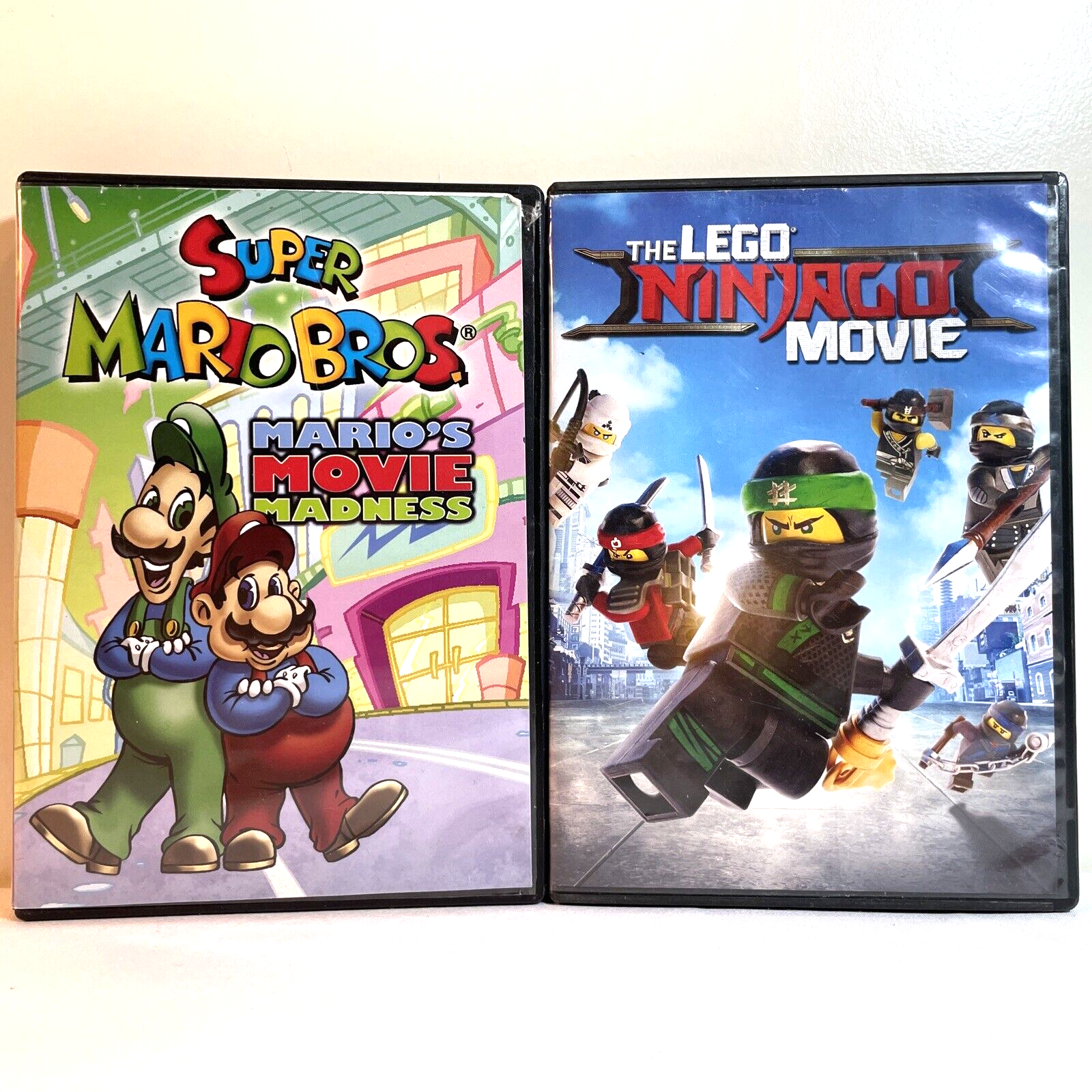 SUPER MARIO BROS.: MARIO'S MOVIE MADNESS / THE LEGO NINJAGO