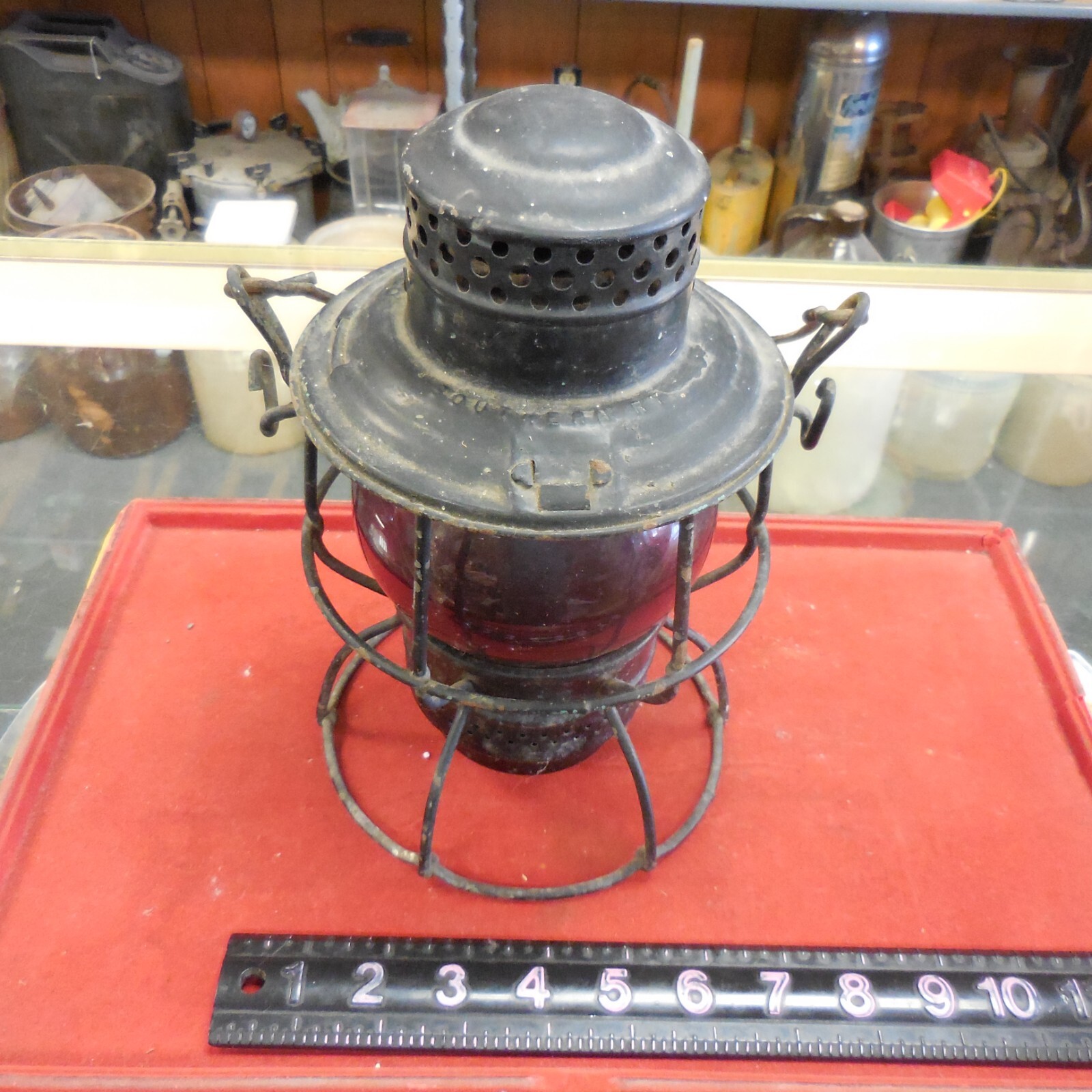 ADLAKE KERO SOU RY SOUTHERN RAILWAY LANTERN WITH RED GLOBE