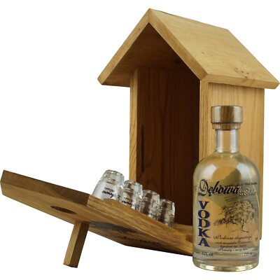 Debowa De Chene 0,7 Liter 40 % Vol. im Vogelhäuschen