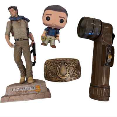 Set, Funko Pop, Flashlight. 4 Pieces