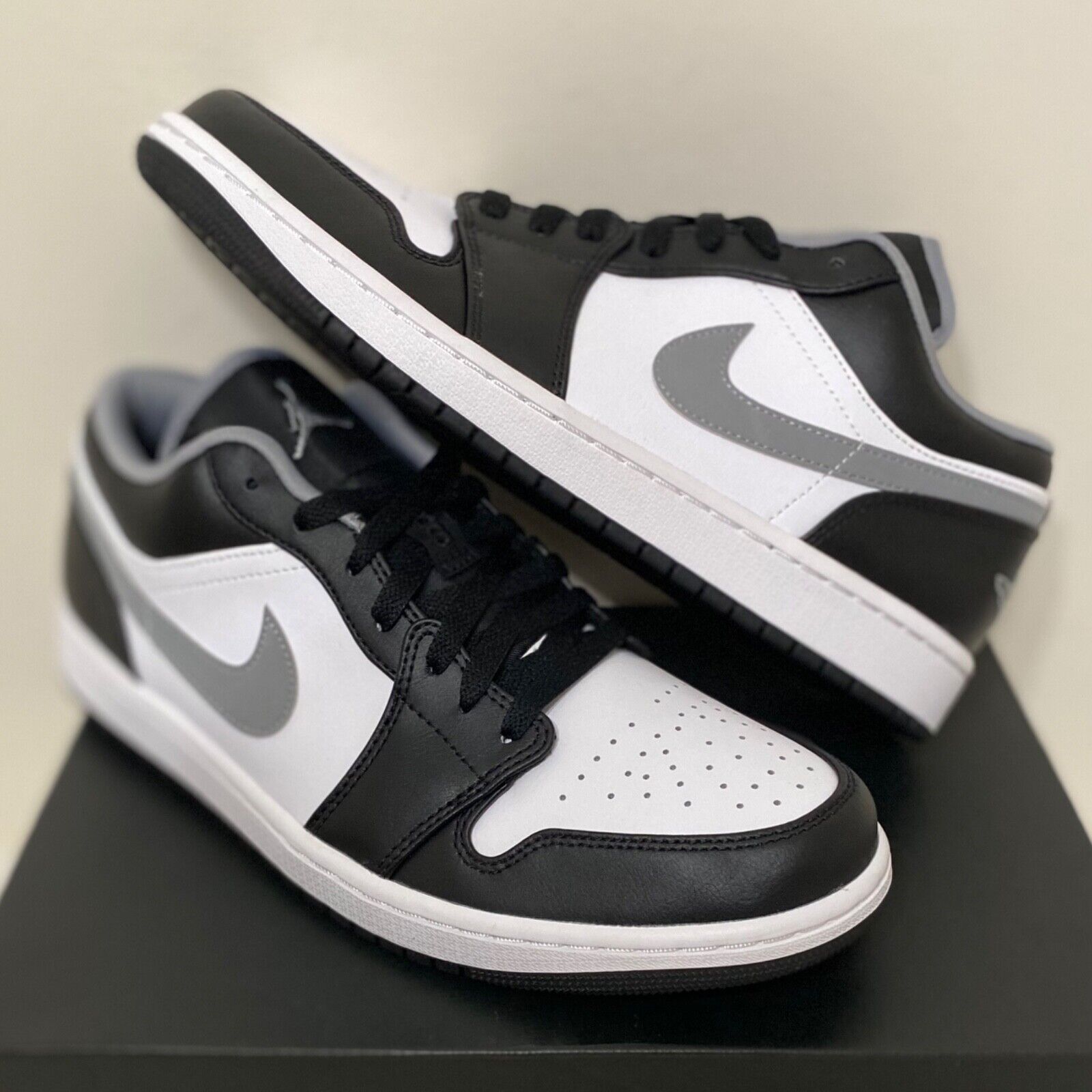 Nike Air Jordan 1 Low SHADOW 2.0 Black White Grey [553558 Nike Air Jordan 1 Low SHADOW 2.0 Black White Grey [553558