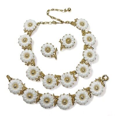 Vintage Crown Trifari White Daisy Flower Necklace Bracelet Earrings Set AS IS