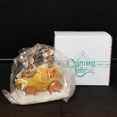 Vtg 1993 Charming Tails Figurine Pear Taxi Christmas Fitz & Floyd Silvestri 