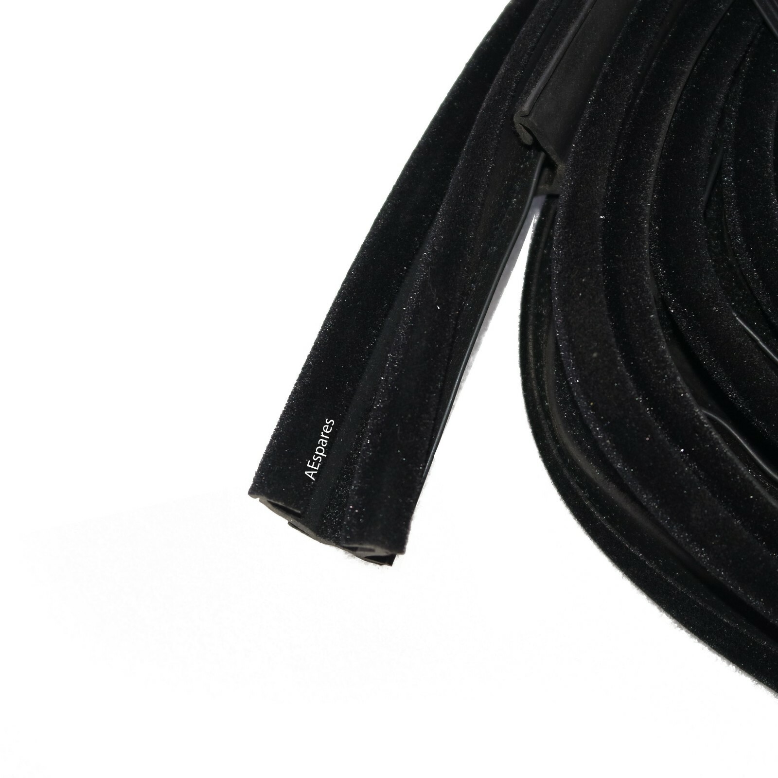 Mahindra Thar MM 540 Window Glass Run Channel Seal Rubber Set Front LH & RH 