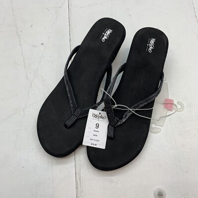 Mossimo Womens Black Foam Wedges Size 9
