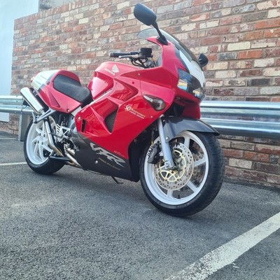 Foto dell'oggetto di un acquirente verificato