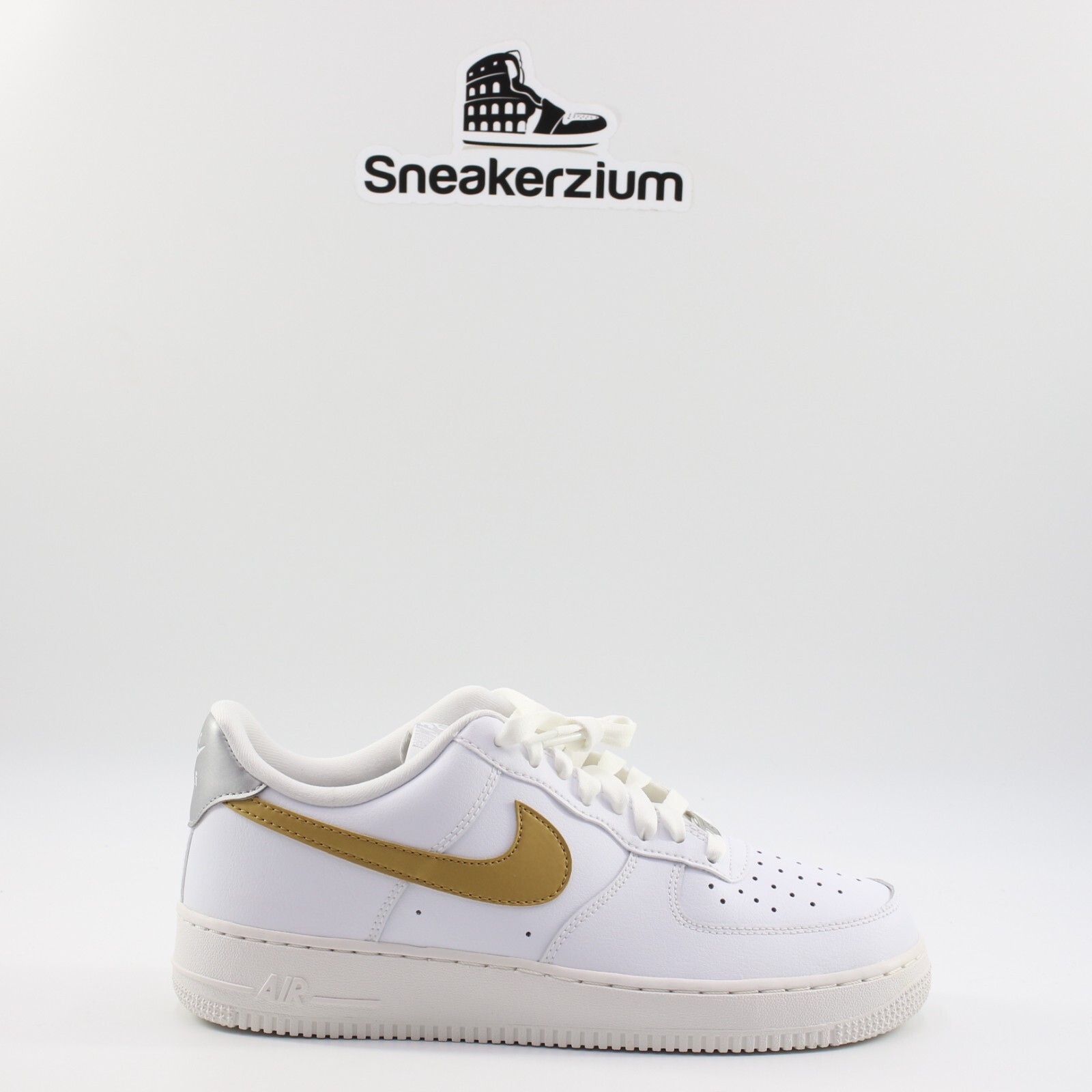 

Женские новые кроссовки Nike Air Force 1 07 White Metallic Gold DD8959-106, Белый, Nike Air Force 1