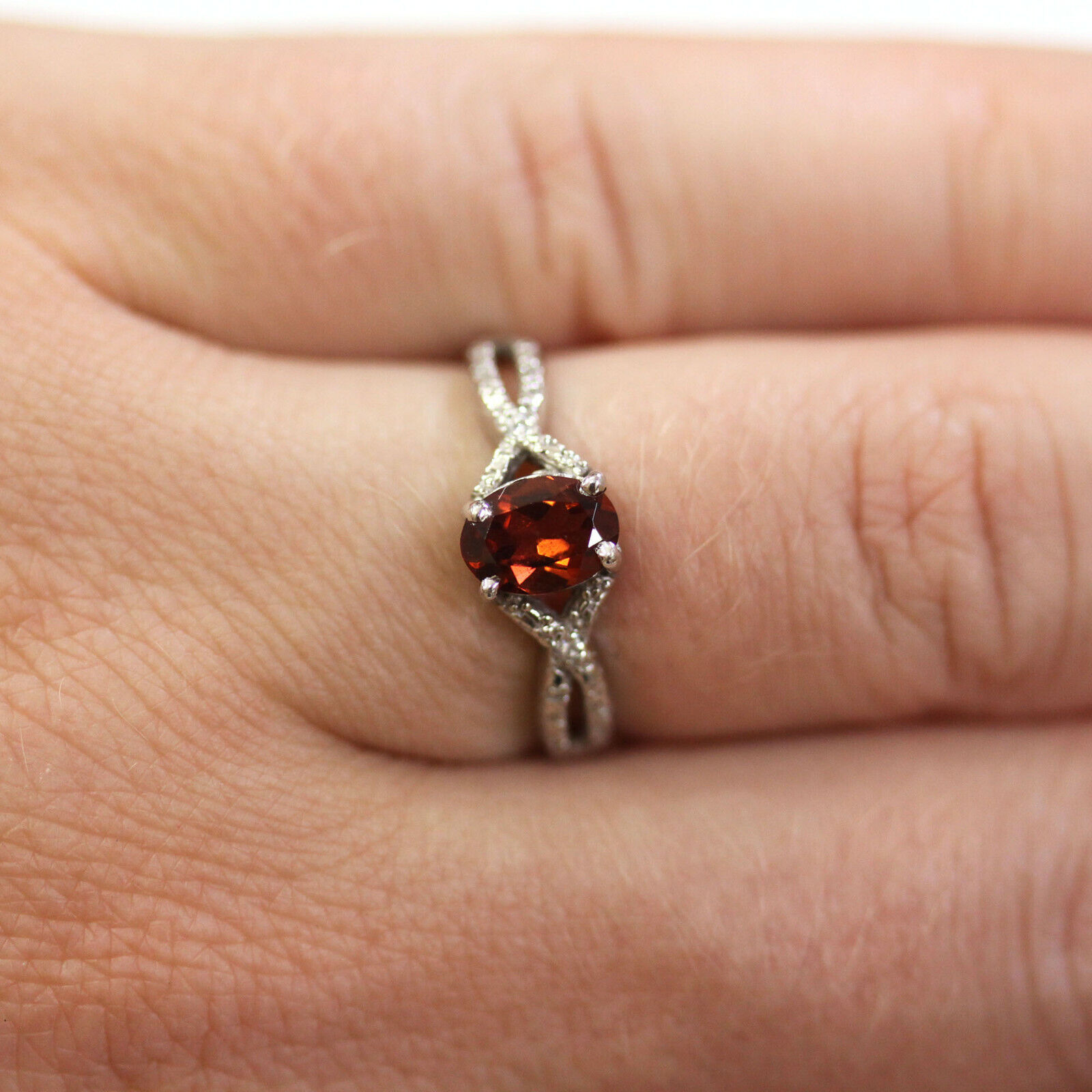 Pre-owned Jewelry By Arsa 1 Ctw Natural Red Garnet Diamond Solid 14k White Gold Infinity Engagement Ring