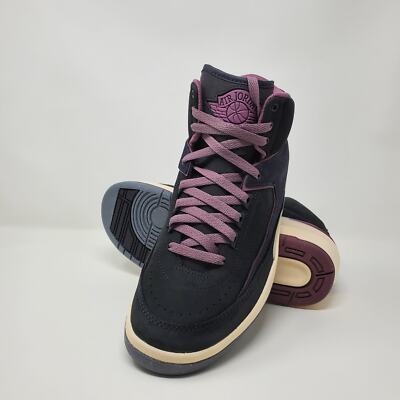 Air Jordan 2 Retro Women's Size 10 Men's size 8.5 Black Suede Shoes DX4400-005