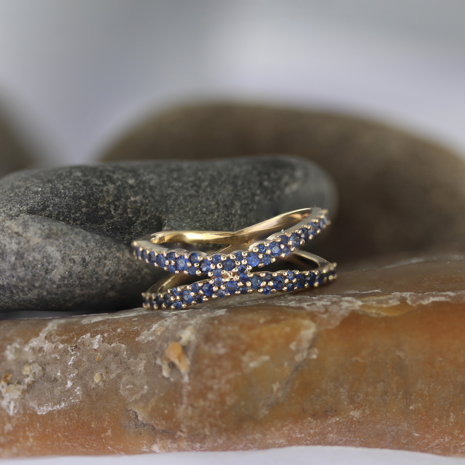 14K Gold 0.60 Ct Natural Blue Sapphire Gemstone Cross Half Eternity Band Ring