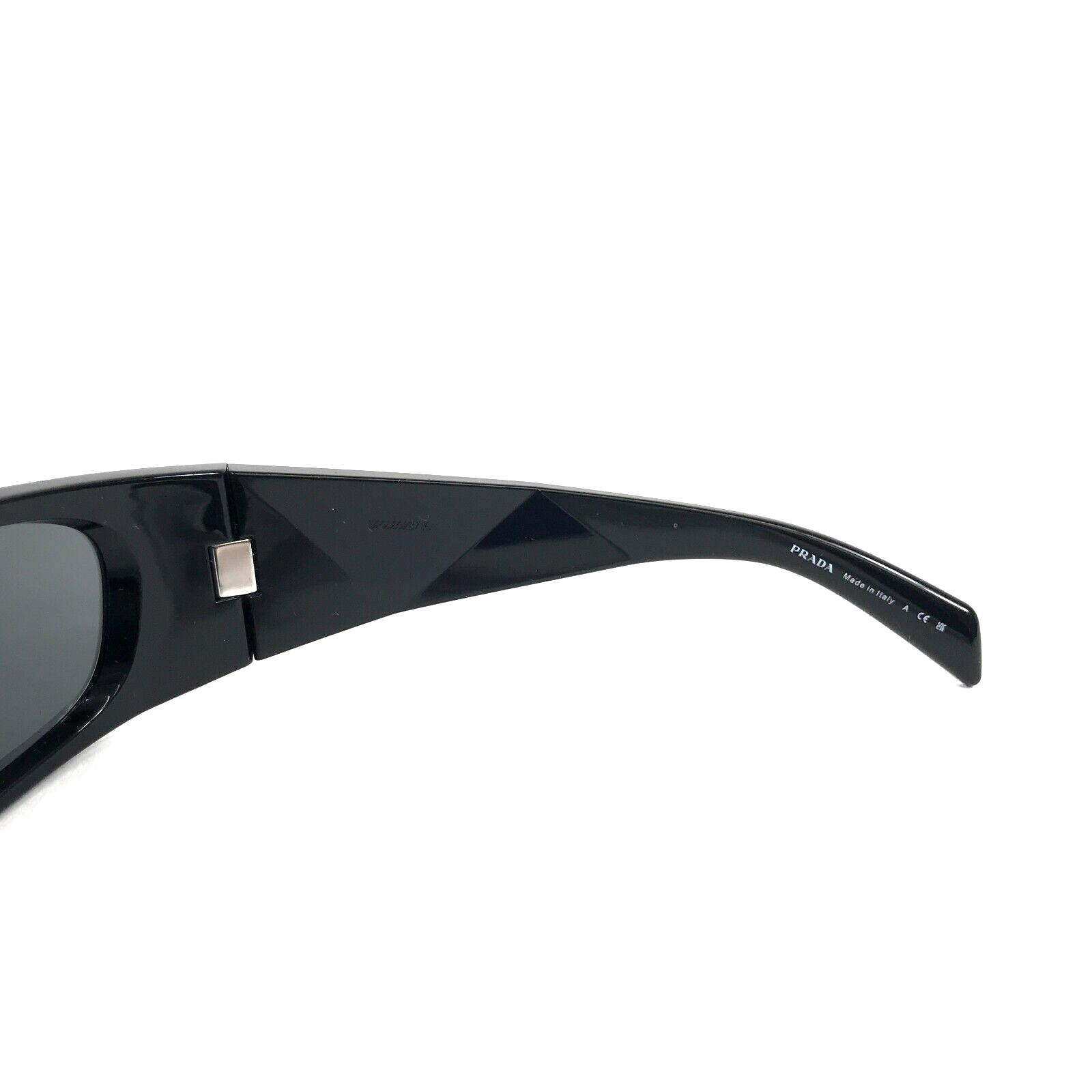 Pre-owned Prada Sunglasses Spra14 1ab-5s0 Polished Black Wrap With Black Lenses 60-18-120