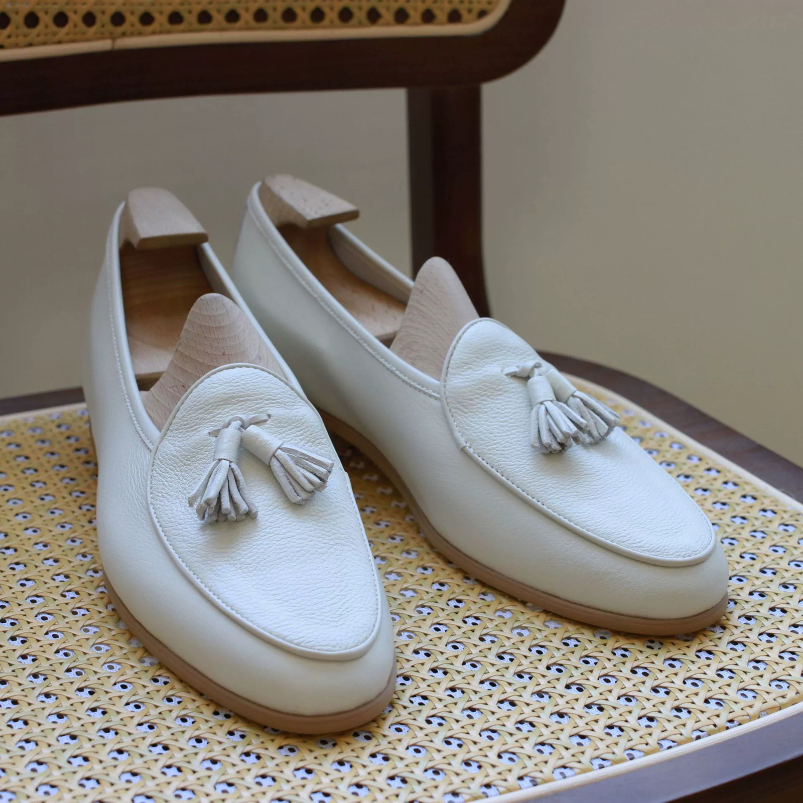 靴 Luca Grossi Tassel Loafers White Fringe Masculine Loafer – La Garçonne
