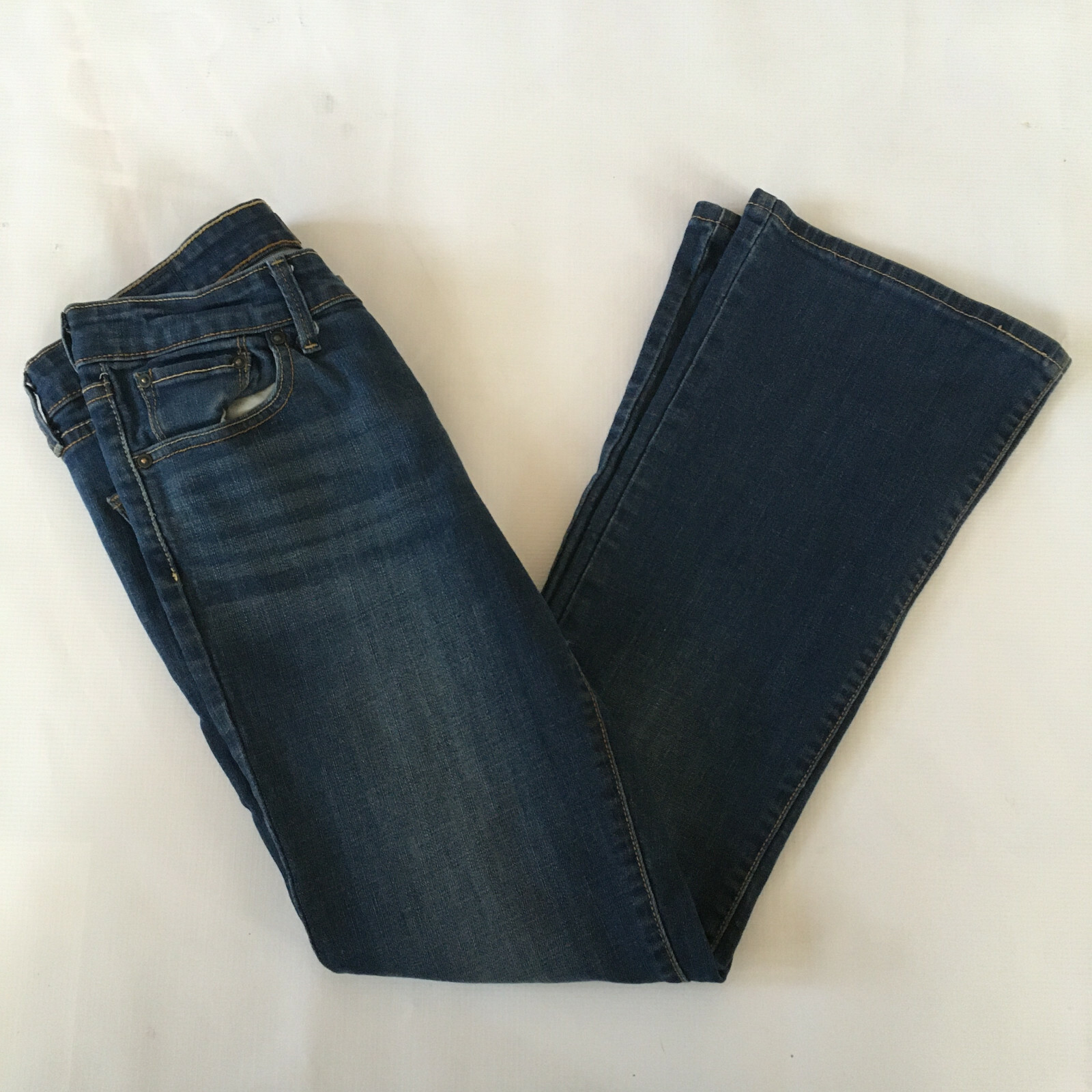 Купить levis demi curve classic 