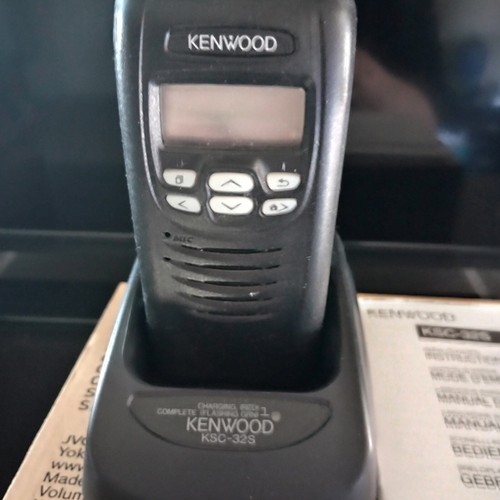 Kenwood TK-5320 K UHF Transceiver P25 Digital Radio With Charger