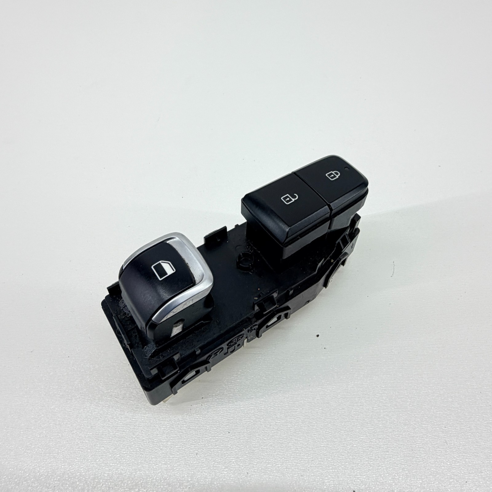 2021-2024 KIA K5 FRONT RIGHT SIDE DOOR PANEL POWER SWITCH WINDOW OEM