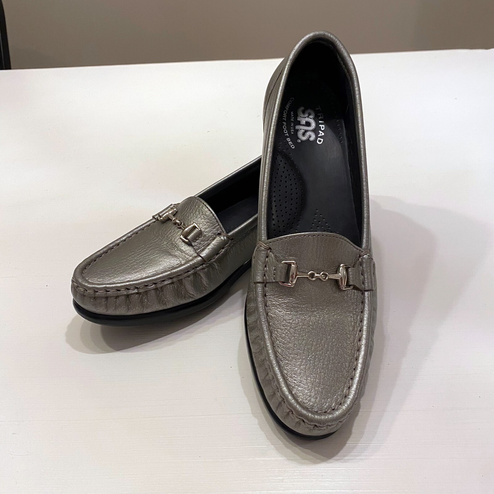 【NONCODE】Shuren Silver Ribbon Loafers Nacho Metallic Loafer – Tibi Official