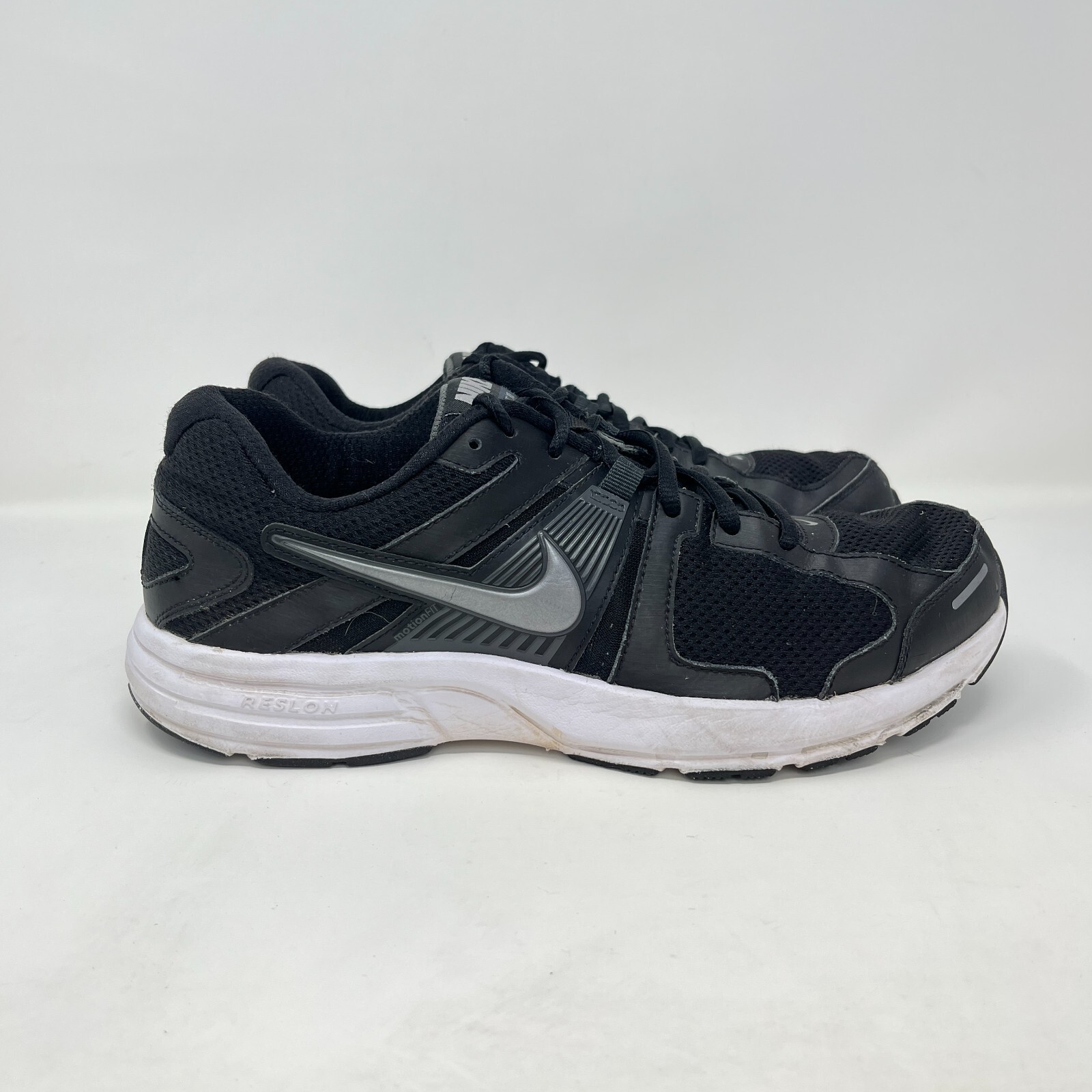 NIKE DART10ランニングシューズ RESLON 580527-011 NIKE DART10ランニングシューズ RESLON 580527-011 - メルカリ