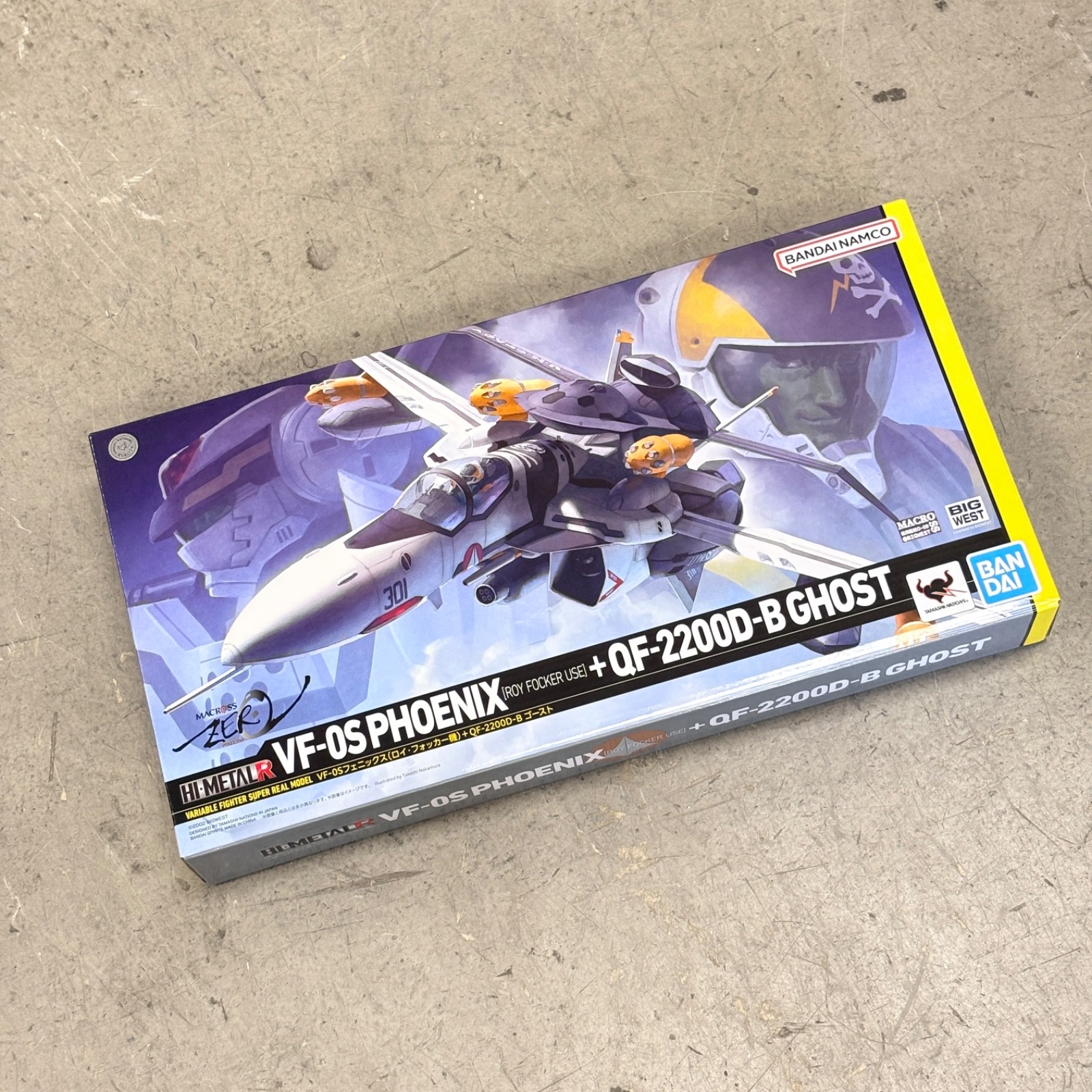 BAS69257: HI-METAL R Macross Zero VF-0S Phoenix (Roy Focker) + QF