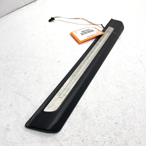 Front Left / Driver Side Door Sill / Light Bar Audi Q7 2017-2023 OEM