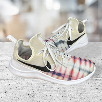 Wmns nike free top tr 8 amp