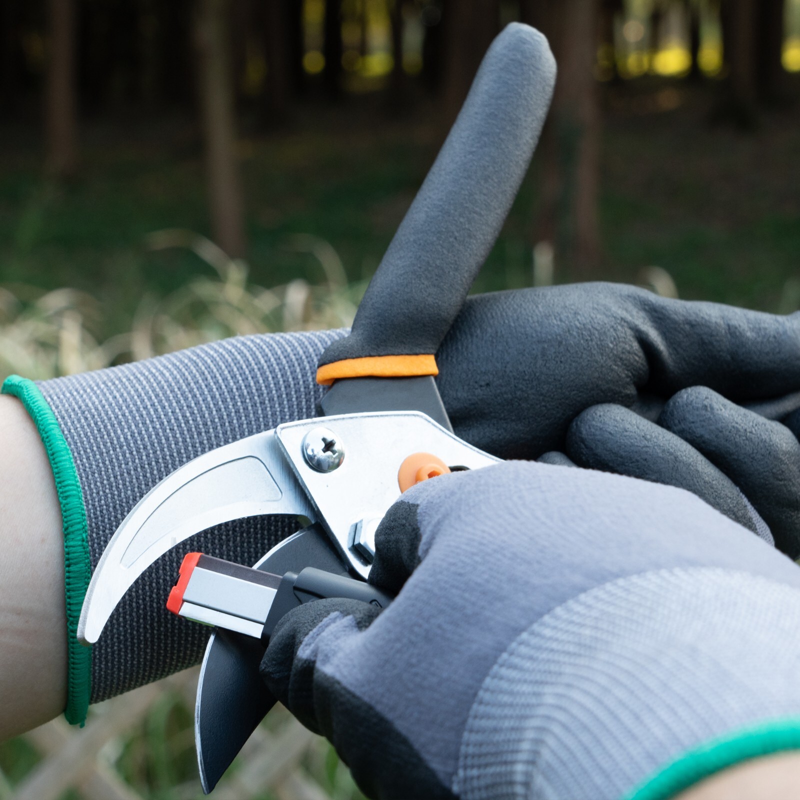 SHARPAL 129N Multipurpose Garden Tool Blade Sharpener for Knife, Pruners, Lopper