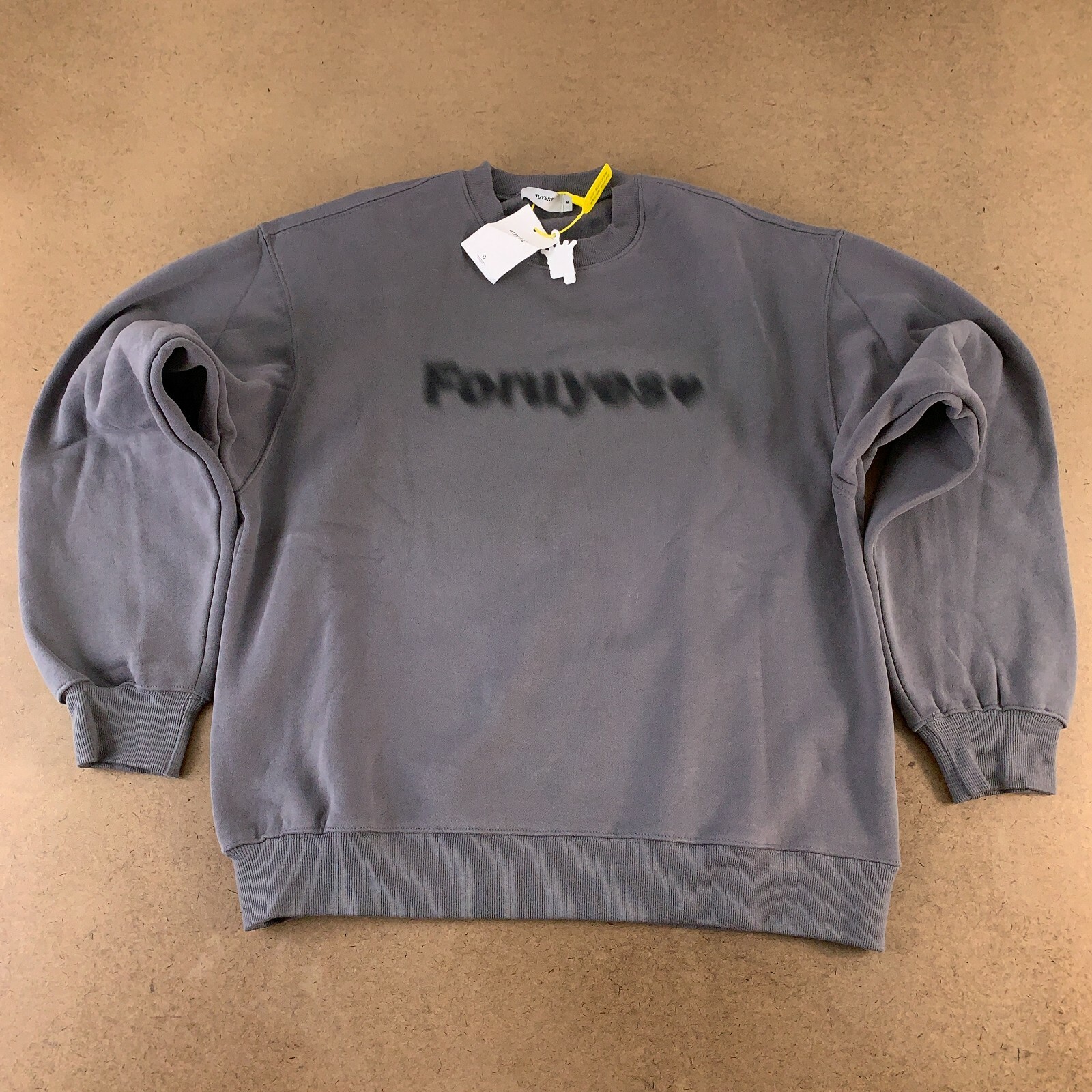 4uYes Adult Size Medium Gray For U Yes Blurred Graphic Crew