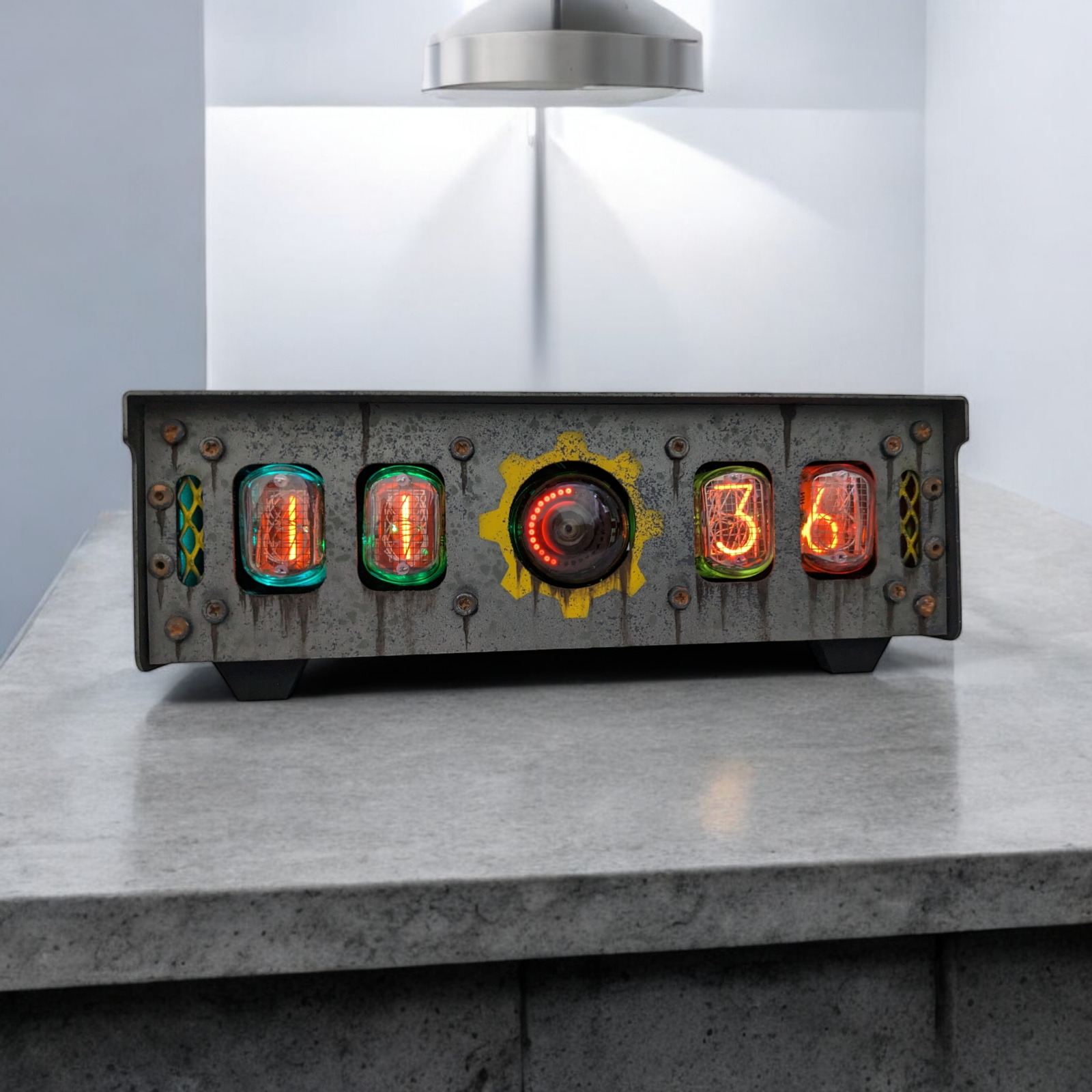 Nixie tube clock with IN-12 tubes and A-101/OG-4 dekatron in metallic case