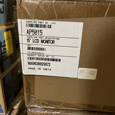 APC AP5015 15'' 1U KVM Rack-Mountable Server LCD Monitor w/keyboard - New in box