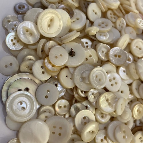Vintage Lot 6 Oz MOP buttons Cleaned Oiled FREE SHIP Crafting